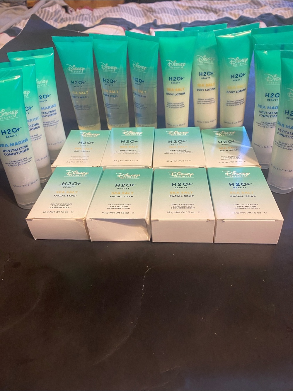 Beauty Sea Marine Facial Soap & Body Lotion Set – Aqua/Turquoise